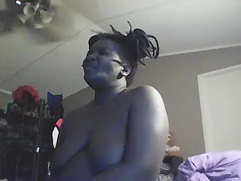 EbonyFetishQueen online show from June 13, 5:49 am