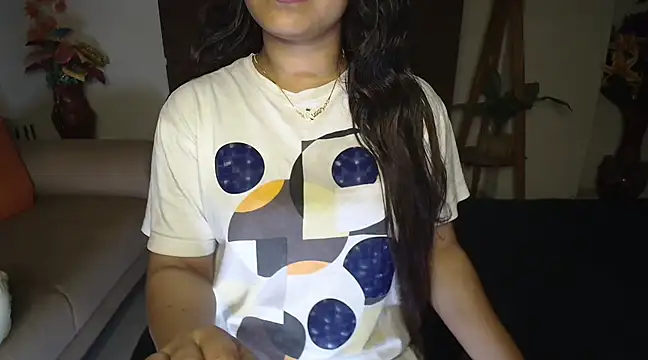 Most-Beautiful-Queen online show from February 23, 9:16 pm