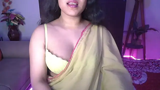 Most-Beautiful-Queen online show from February 27, 7:15 pm