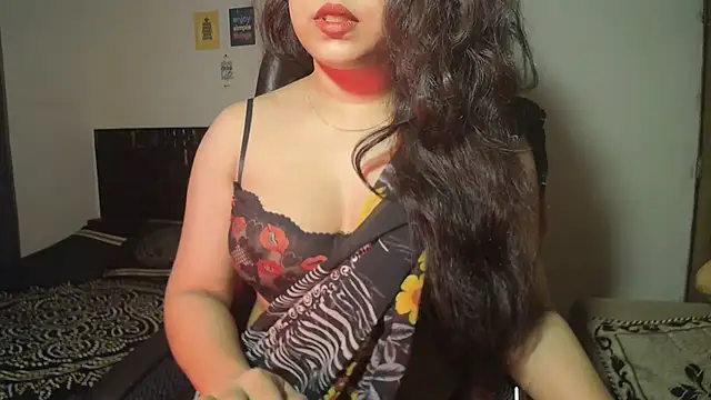 Most-Beautiful-Queen online show from May 3, 6:03 pm
