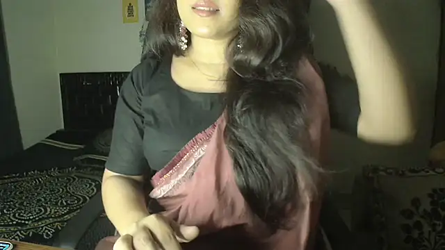 Most-Beautiful-Queen online show from May 10, 6:57 pm