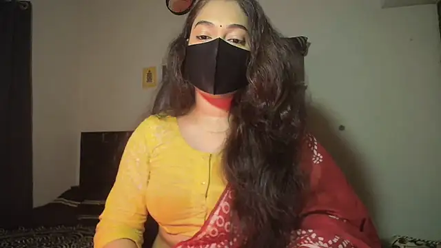 Most-Beautiful-Queen online show from May 18, 7:31 pm