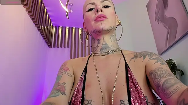 GinebraaFox  online show from January 31, 5:10 pm