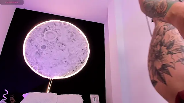 GinebraaFox  online show from February 17, 2:37 pm