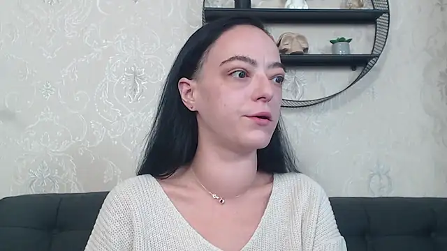 IzabelllNoir online show from November 17, 7:14 am