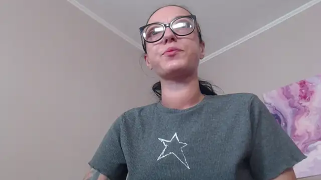 IzabelllNoir online show from June 30, 6:03 am