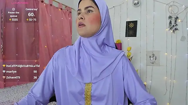 AishaAmin  online show from February 7, 4:03 pm