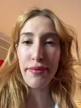 SerenaBennet online show from March 7, 6:13 am