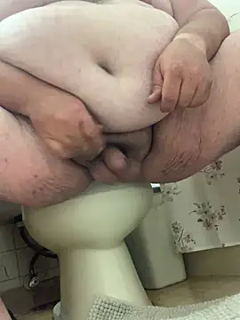 xxxtremlydirtyman online show from June 2, 12:01 am