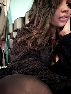 Snapshot of Anifer chatting on January 18, 3:42 am Anifer online show from January 18, 3:42 am