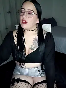 Snapshot of kirara_dirty chatting on December 22, 4:17 am kirara dirty online show from December 22, 4:17 am