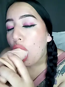 Snapshot of kirara_dirty chatting on January 28, 5:32 am kirara dirty online show from January 28, 5:32 am