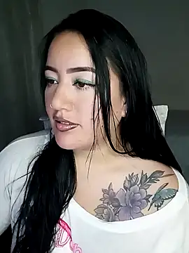 Snapshot of kirara_dirty chatting on February 1, 6:43 am kirara dirty online show from February 1, 6:43 am