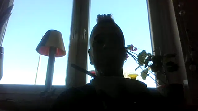 Snapshot of SHARPSkinhead chatting on April 28, 7:46 am SHARPSkinhead online show from April 28, 7:46 am