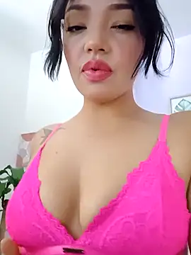 Sara LipsX online show from September 10, 3:34 pm