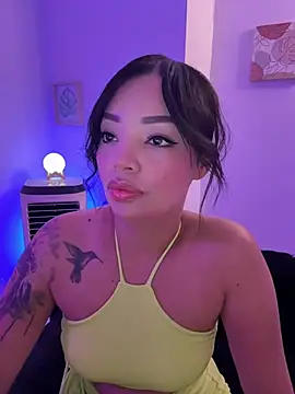 Sara LipsX online show from February 8, 1:31 am