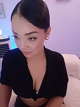 Sara LipsX online show from February 12, 2:06 am