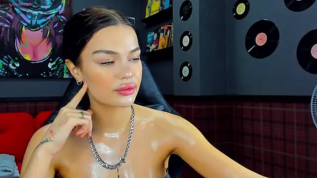 Angel Sapphire  online show from December 7, 11:29 am