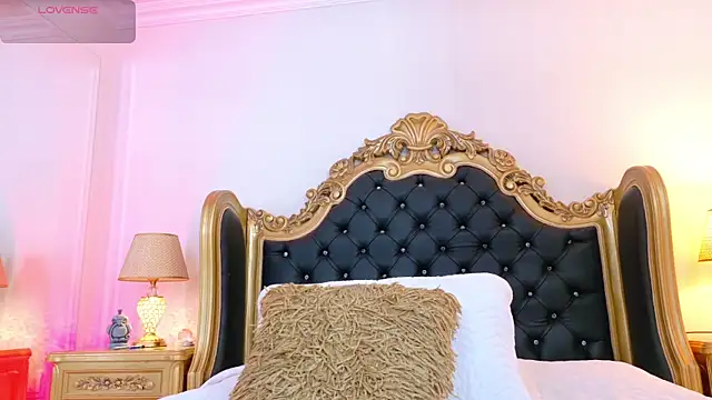 AdelinaVans online show from June 26, 11:47 am