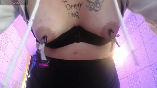 vitoria23  online show from March 12, 4:13 pm