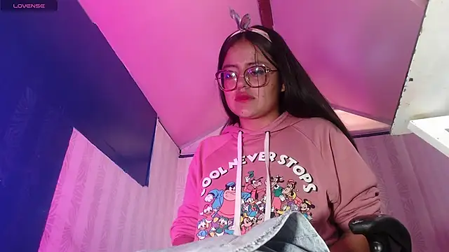 vitoria23  online show from April 22, 1:56 pm