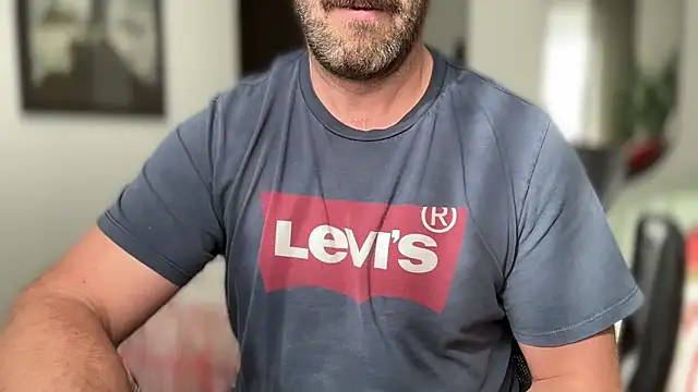 Snapshot of Mr_Beef chatting on September 30, 12:21 pm Mr Beef online show from September 30, 12:21 pm