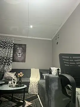 Bootyfulbarbiie online show from January 17, 8:55 pm