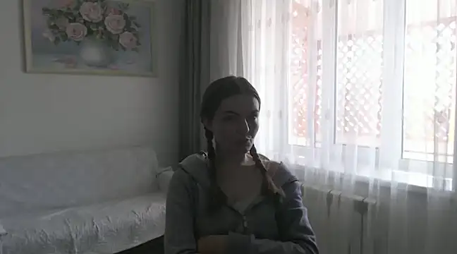  JustmeHere  online show from February 17, 9:13 am