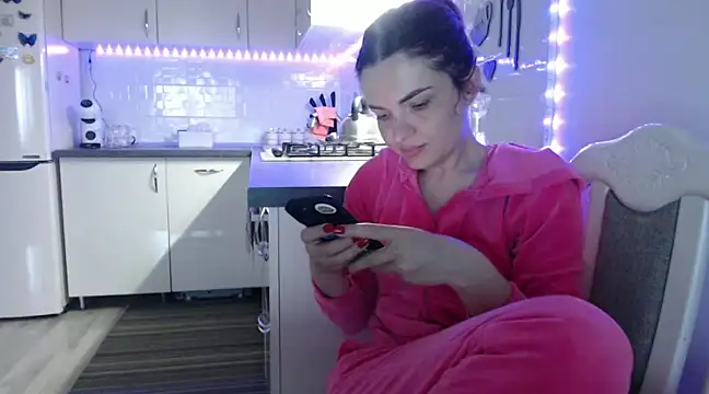  JustmeHere  online show from March 16, 1:17 pm