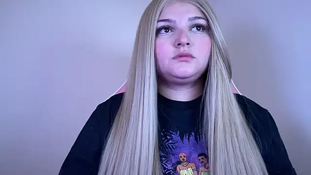 SweetPaige  online show from February 3, 1:40 pm