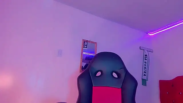 naomy  xx online show from March 5, 8:00 pm