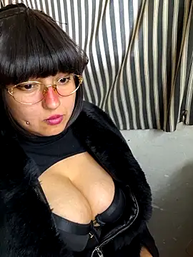 Derry Cooper online show from March 3, 6:47 pm