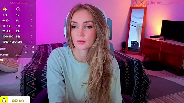 Snapshot of PrincessVS chatting on November 13, 3:38 am PrincessVS online show from November 13, 3:38 am