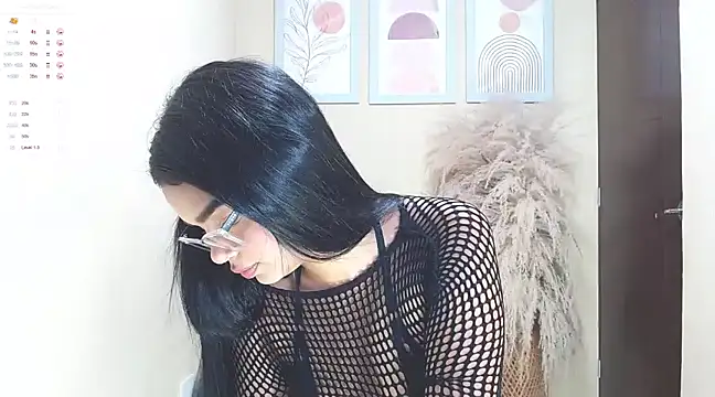 Snapshot of lindsay_sweet2 chatting on February 2, 6:58 am lindsay sweet2 online show from February 2, 6:58 am