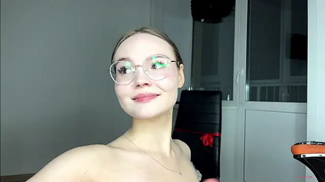 Snapshot of sexstar_lif3style chatting on October 2, 6:48 pm sexstar lif3style online show from October 2, 6:48 pm