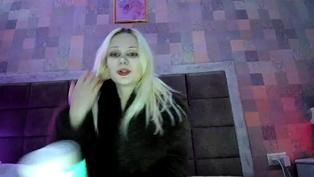 Snapshot of sashakiss99 chatting on October 2, 6:59 pm sashakiss99 online show from October 2, 6:59 pm