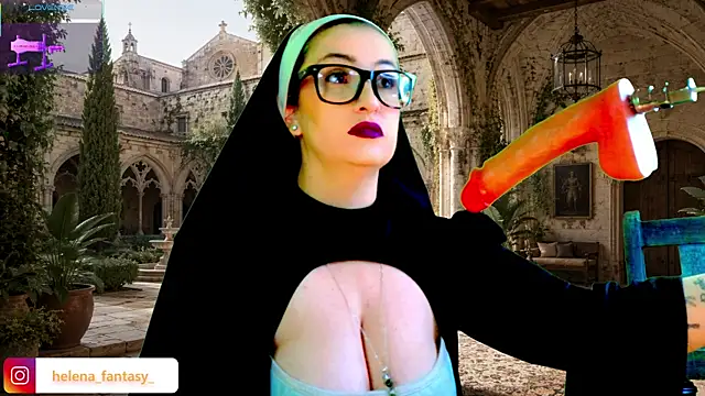 Snapshot of helenas_fantasy chatting on July 10, 4:28 am helenas fantasy online show from July 10, 4:28 am