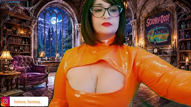 Snapshot of helenas_fantasy chatting on July 30, 4:11 am helenas fantasy online show from July 30, 4:11 am