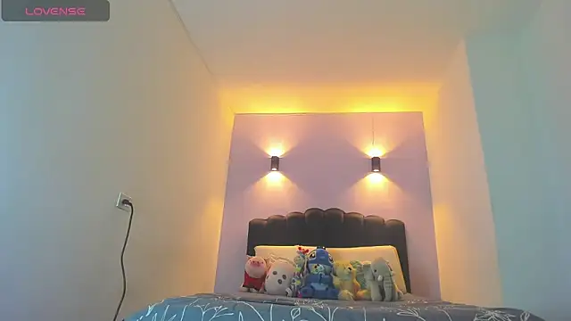 Sofia Clauss  online show from December 21, 3:13 am