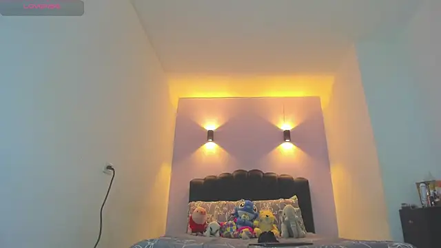 Sofia Clauss  online show from May 20, 4:07 am