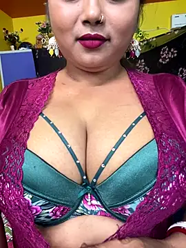 Snapshot of OrgsmMust chatting on October 12, 6:40 pm OrgsmMust online show from October 12, 6:40 pm