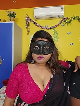 Snapshot of OrgsmMust chatting on February 2, 6:39 pm OrgsmMust online show from February 2, 6:39 pm