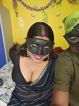 Snapshot of OrgsmMust chatting on February 4, 6:47 pm OrgsmMust online show from February 4, 6:47 pm