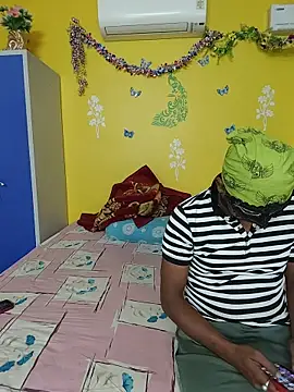 Snapshot of OrgsmMust chatting on February 11, 6:02 pm OrgsmMust online show from February 11, 6:02 pm