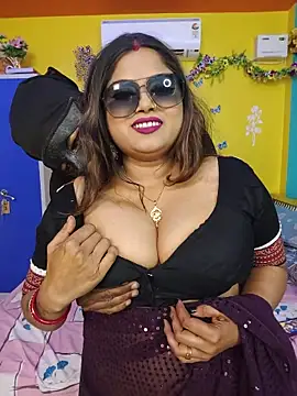 Snapshot of OrgsmMust chatting on March 24, 6:35 pm OrgsmMust online show from March 24, 6:35 pm