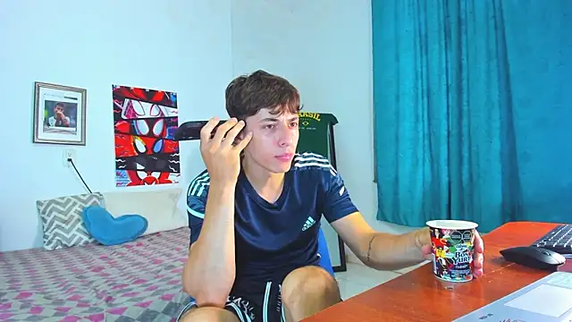 AlessandroDybala online show from April 29, 9:32 pm