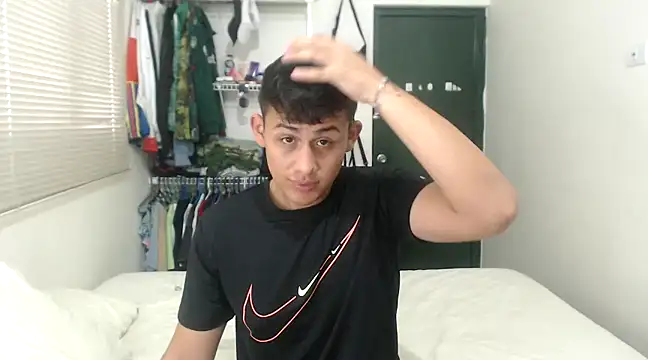 Snapshot of StivMike01 chatting on January 21, 9:57 pm StivMike01 online show from January 21, 9:57 pm