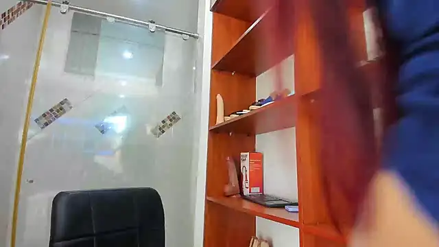 FOXYRIVER  online show from February 26, 2:46 pm