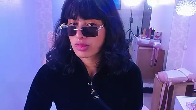 Snapshot of candy_lux_ chatting on January 11, 5:07 pm candy lux online show from January 11, 5:07 pm