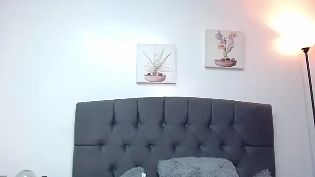 Snapshot of candy_lux_ chatting on September 19, 9:37 pm candy lux online show from September 19, 9:37 pm